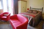 Large double bedroom with en-suite